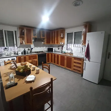 Casa Sol Y Montana-habitaciones منزل للإقامة *